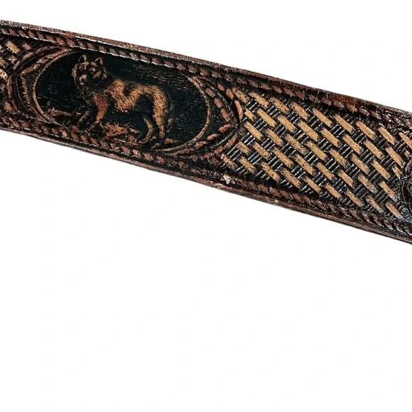 Vintage Tooled Cowhide Wolf Embossed Western Belt Men’s Size 42” - Picture 2 of 16